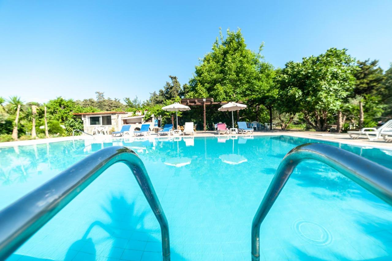 Artemis Studios - Pool And Garden Koszkinú Kültér fotó