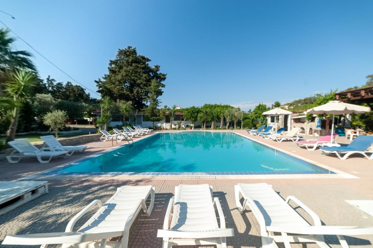 Artemis Studios - Pool And Garden Koszkinú Kültér fotó