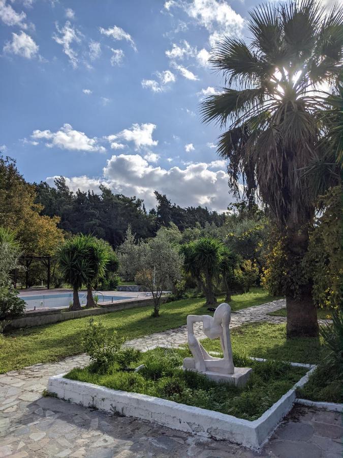 Artemis Studios - Pool And Garden Koszkinú Kültér fotó